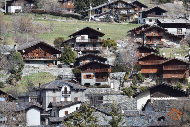 Villa Bifamiliare in vendita a Brusson