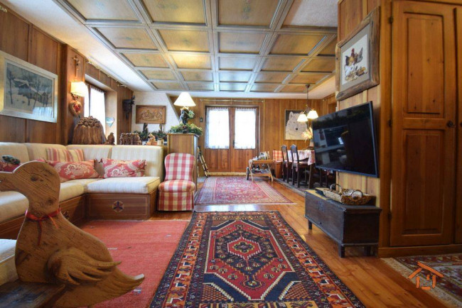 Casa indipendente in vendita a Brusson