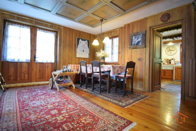 Casa indipendente in vendita a Brusson