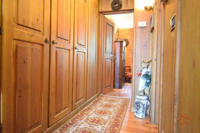 Casa indipendente in vendita a Brusson