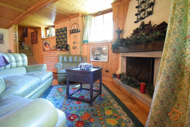 Casa indipendente in vendita a Brusson