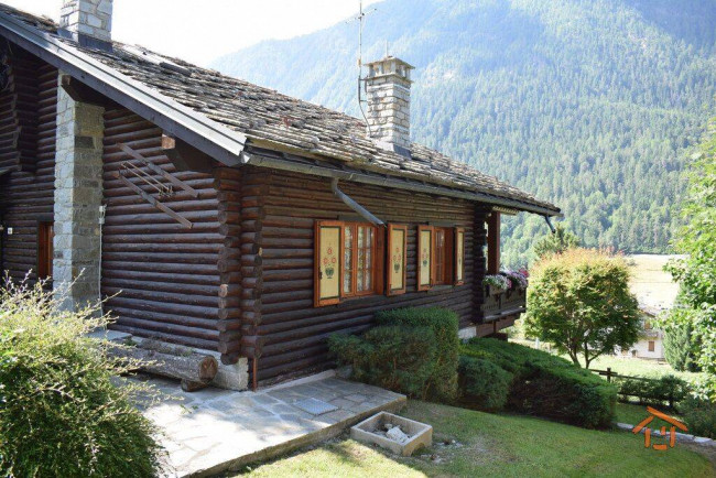 Casa indipendente in vendita a Brusson