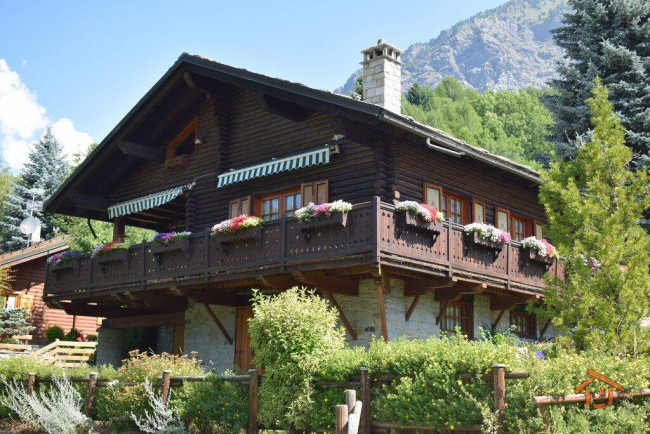 Casa indipendente in vendita a Brusson