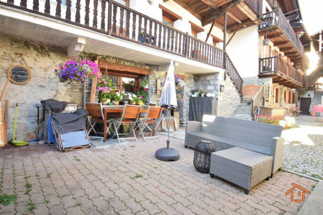 Appartamento in vendita a Ayas