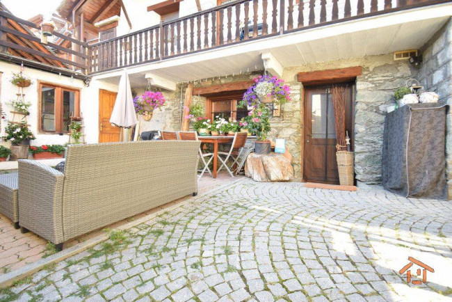 Appartamento in vendita a Ayas