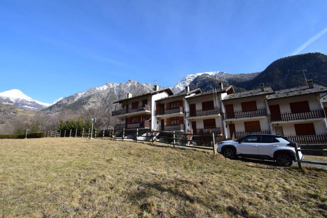 Casa indipendente in vendita a Challand-Saint-Anselme