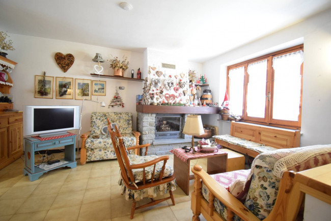 Casa indipendente in vendita a Challand-Saint-Anselme