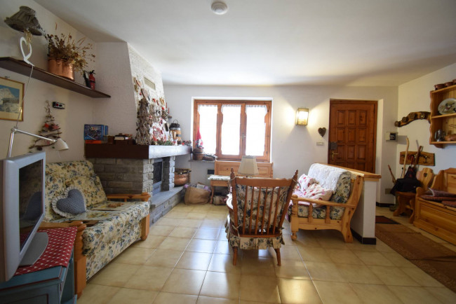 Casa indipendente in vendita a Challand-Saint-Anselme