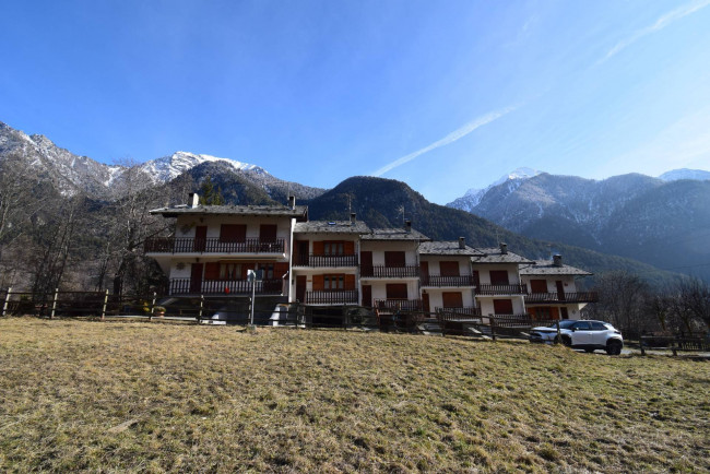 Casa indipendente in vendita a Challand-Saint-Anselme