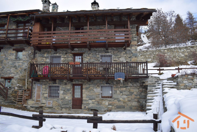 Appartamento in vendita a Brusson