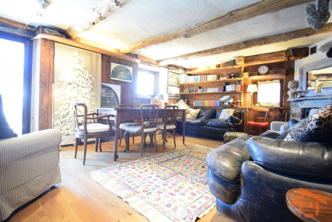 Casa indipendente in vendita a Brusson