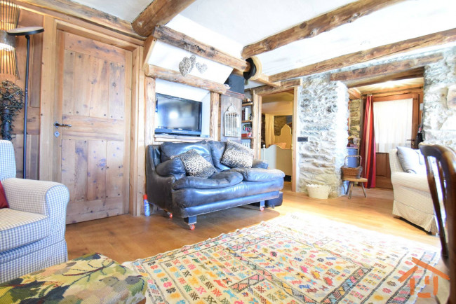 Casa indipendente in vendita a Brusson