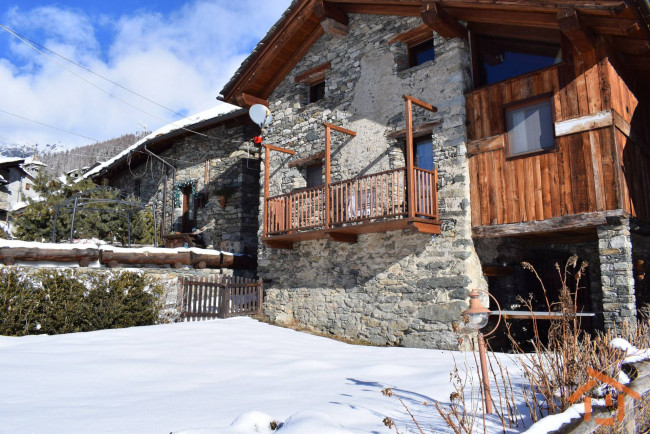 Casa indipendente in vendita a Brusson