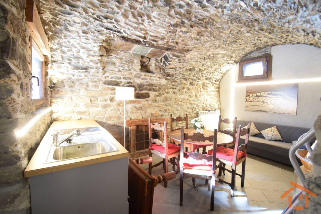 Casa indipendente in vendita a Brusson