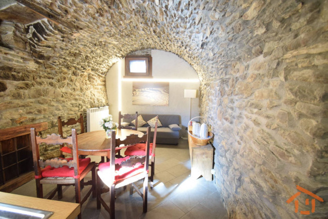 Casa indipendente in vendita a Brusson