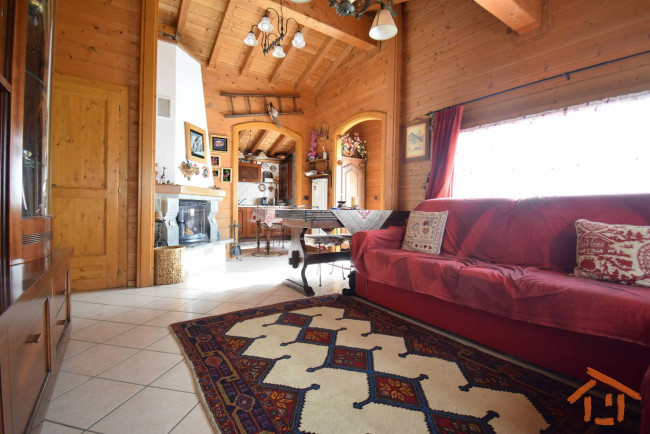 Villa Bifamiliare in vendita a Brusson