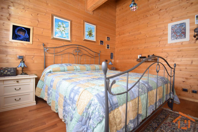 Villa Bifamiliare in vendita a Brusson