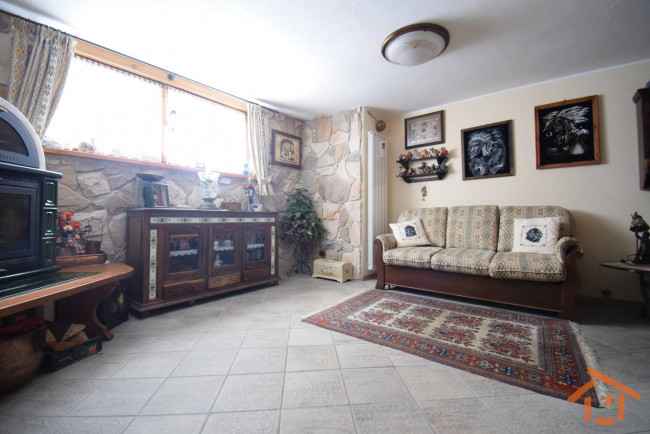 Villa Bifamiliare in vendita a Brusson