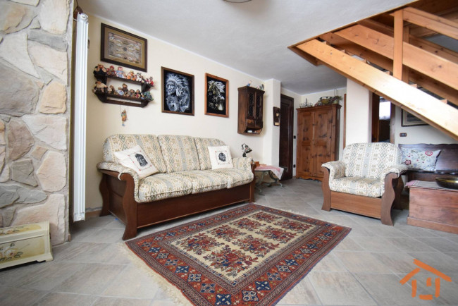 Villa Bifamiliare in vendita a Brusson