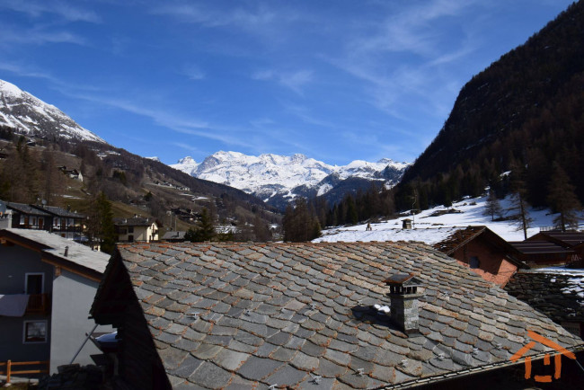 Appartamento in vendita a Ayas