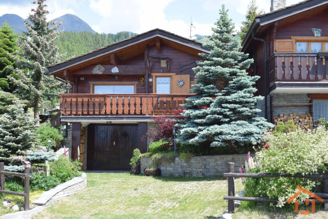 Villa Unifamiliare in vendita a Brusson