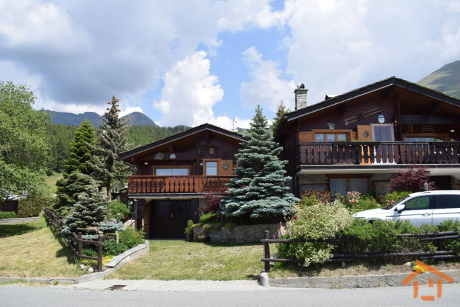 Villa Unifamiliare in vendita a Brusson