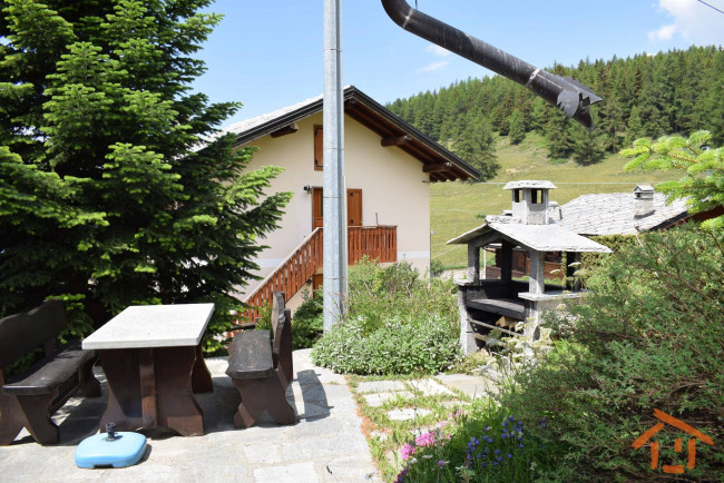 Villa Unifamiliare in vendita a Brusson