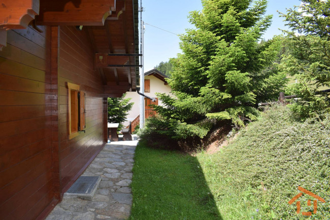 Villa Unifamiliare in vendita a Brusson