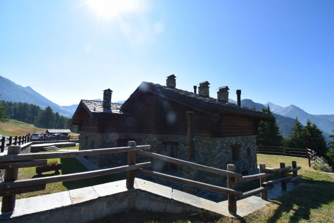 Villa a Schiera in vendita a Brusson