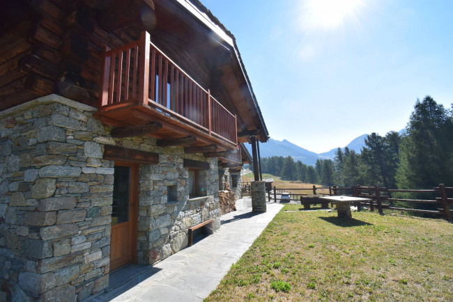 Villa a Schiera in vendita a Brusson