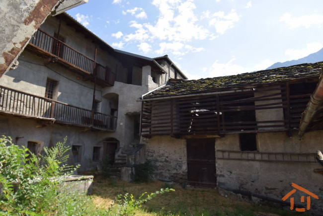 Dimora Storica in vendita a Challand-Saint-Anselme