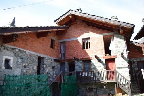 Casale in vendita a Brusson