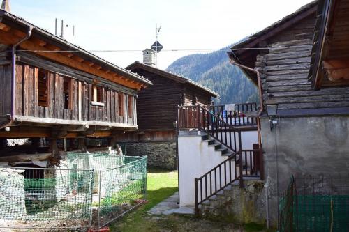 Casale in vendita a Brusson