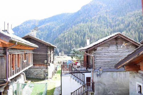 Casale in vendita a Brusson