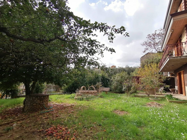 Villa in vendita a Deruta