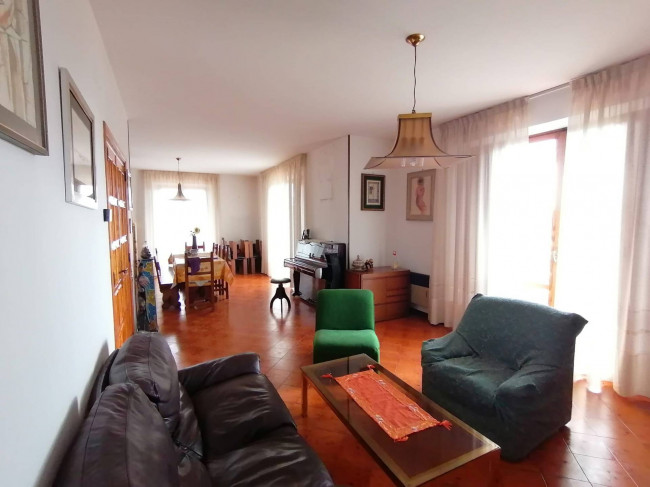 Villa in vendita a Deruta