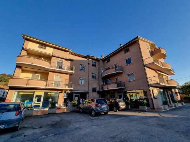 Appartamento in vendita a Deruta