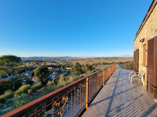 Villa in vendita a Torgiano