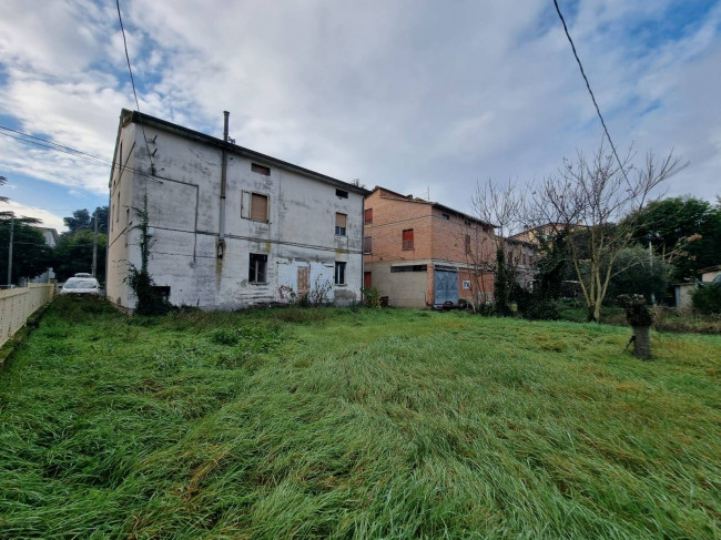 Casa singola in vendita a Deruta