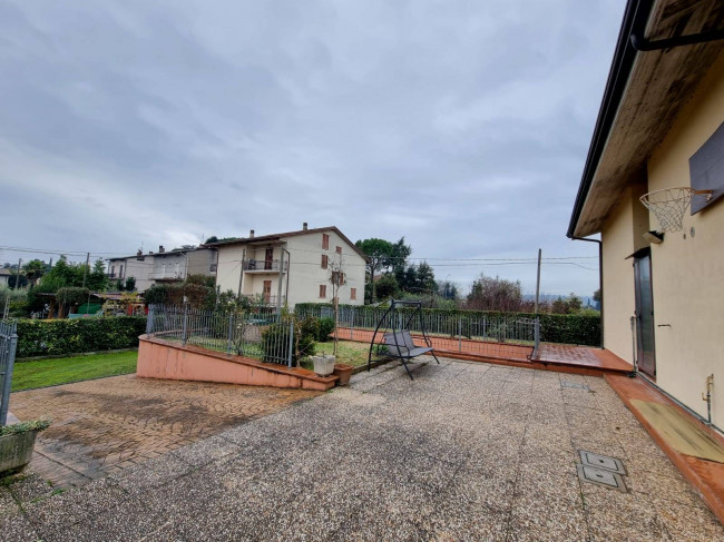 Villetta Bifamiliare in vendita a Perugia