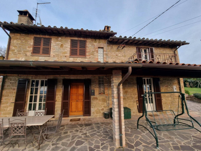 Villa in vendita a Torgiano