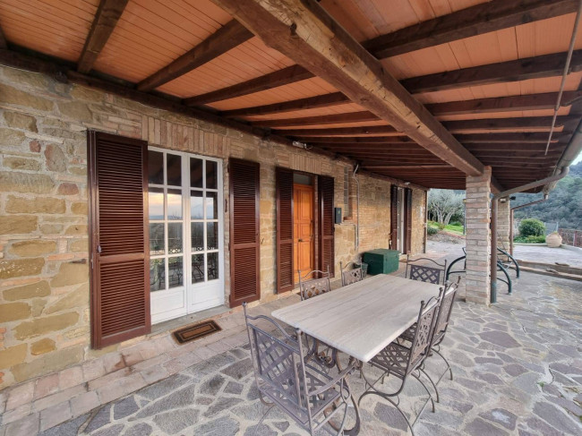 Villa in vendita a Torgiano