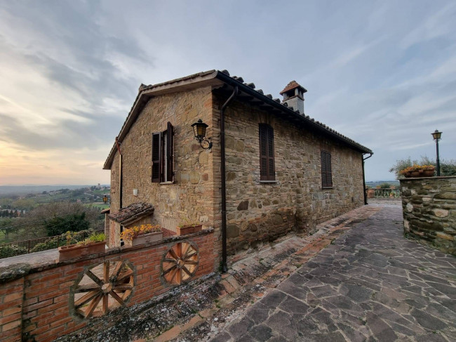 Villa in vendita a Torgiano