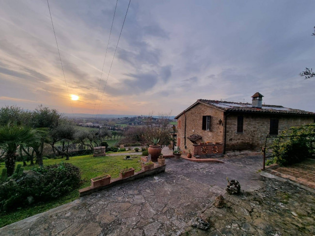 Villa in vendita a Torgiano