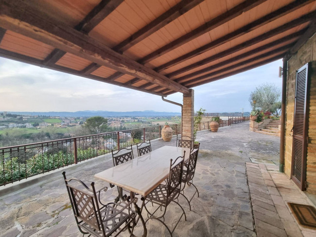 Villa in vendita a Torgiano