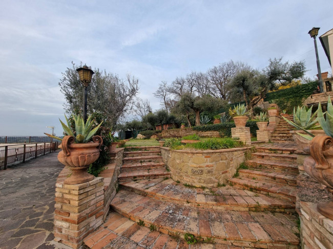 Villa in vendita a Torgiano