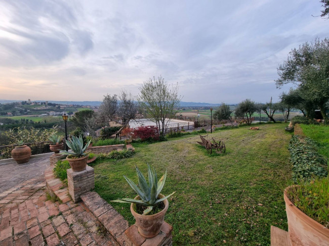 Villa in vendita a Torgiano