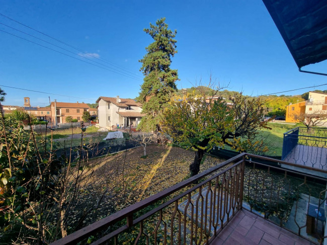 Casa singola in vendita a Deruta