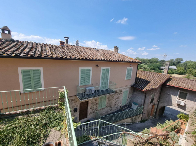 Villetta Bifamiliare in vendita a Deruta