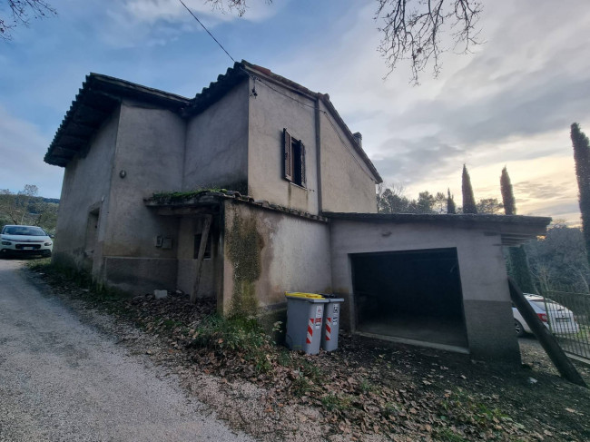 Casa singola in vendita a Torgiano
